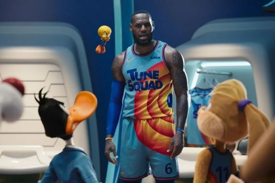 珍贵藏品公开!由资深设计师带你回顾 Nike 球鞋的电影故事 珍贵藏品公开!由资深设计师带你回顾 Nike 球鞋的电影故事