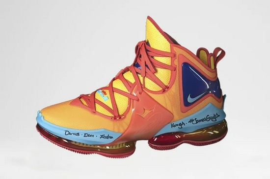 珍贵藏品公开!由资深设计师带你回顾 Nike 球鞋的电影故事 珍贵藏品公开!由资深设计师带你回顾 Nike 球鞋的电影故事