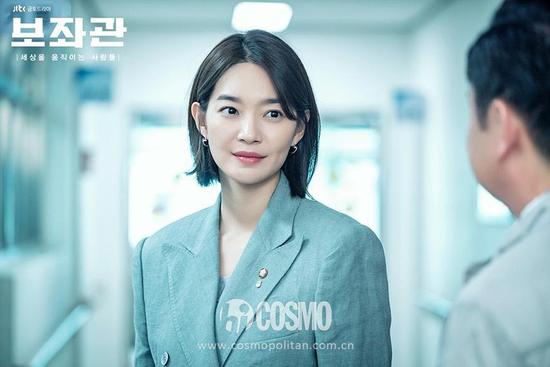 套装:JAYBAEK 上衣:9850人民币