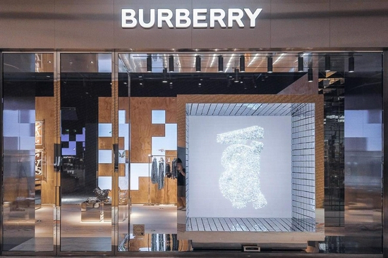 Burberry首家社交零售精品店“Burberry 空·间”
