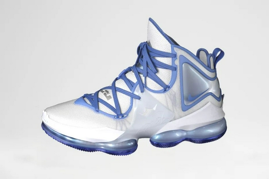 珍贵藏品公开!由资深设计师带你回顾 Nike 球鞋的电影故事 珍贵藏品公开!由资深设计师带你回顾 Nike 球鞋的电影故事