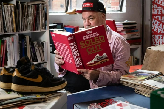 《Sneaker Freaker》创始人 Simon Wood 的从业故事与球鞋思考