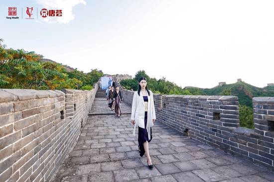 �����ϵ��㳡�����Ϸ�ZIFEI WANG x ���ƲƸ�