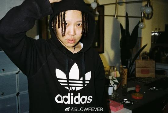 blow出处,gifcock 意思 girl mtl blow fever
