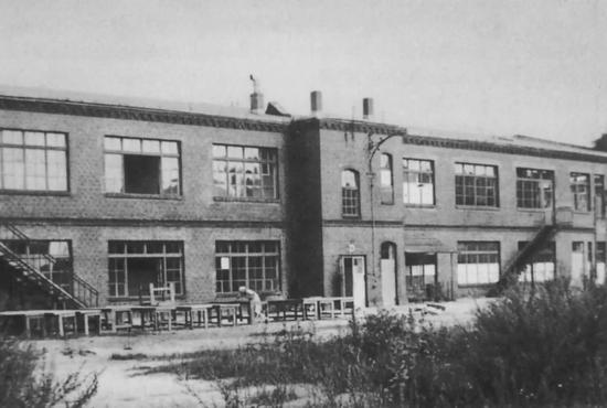 ▲柏林废弃电话工厂 ©Howard Dearstyne 1932年