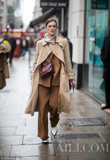 溜肩风衣_和平精英黄金风衣图片