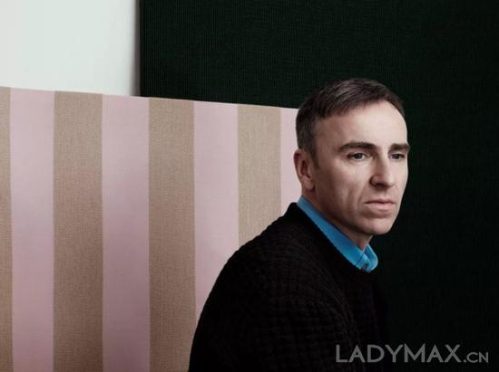 在Raf Simons的带领下,Calvin Klein迎来了创立以来最大规模及最高频率的革新,但现在面临业绩的挑战