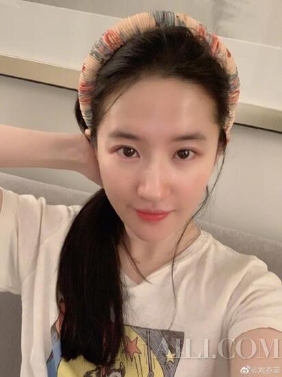 跟网红画不出同款眼妆?眼型不一样眼妆拿捏要得当-幽兰花香 跟网红画不出同款眼妆?眼型不一样眼妆拿捏要得当-幽兰花香