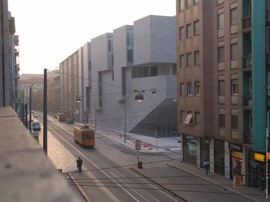 △博科尼大学经济学院,2008© Frederico Brunetti