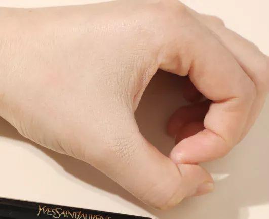 YSL遮瑕液