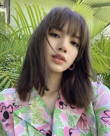 秋天发型推荐 韩国女星都在用“锁骨剪”遮肉脸