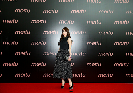 郭富城女友方媛现身厦门 助阵美图手机发布会