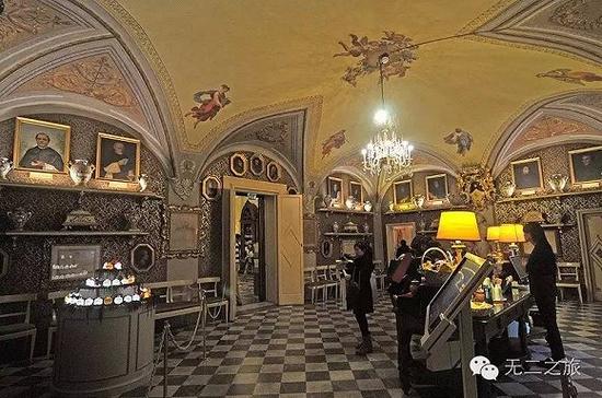 请来佛罗伦萨皇家药妆店优雅扫货