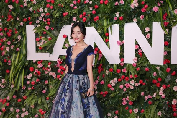  李小璐亮相红毯