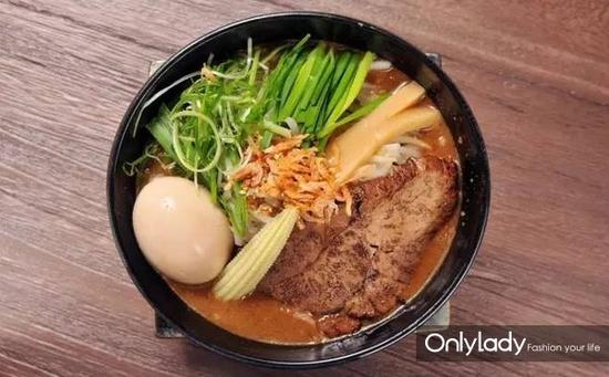 全球十大美食旅游地 第一名获得13亿票
