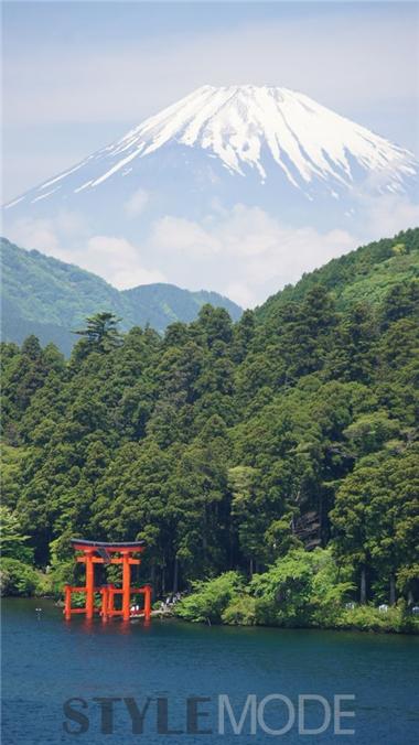   冬天来箱根泡温泉看富士山