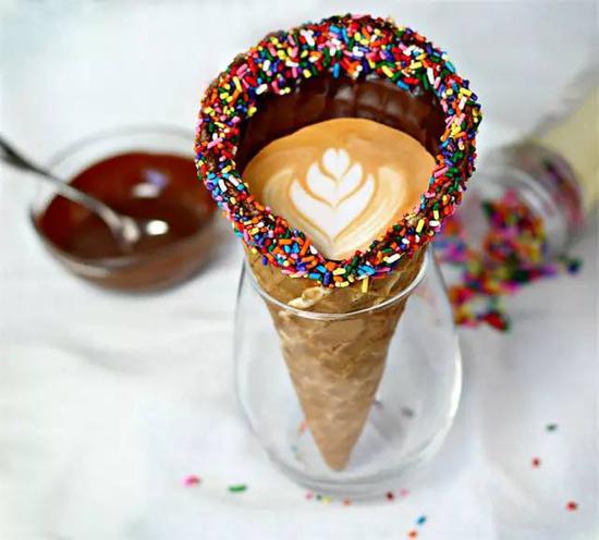 ȵͲcoffee in a cone