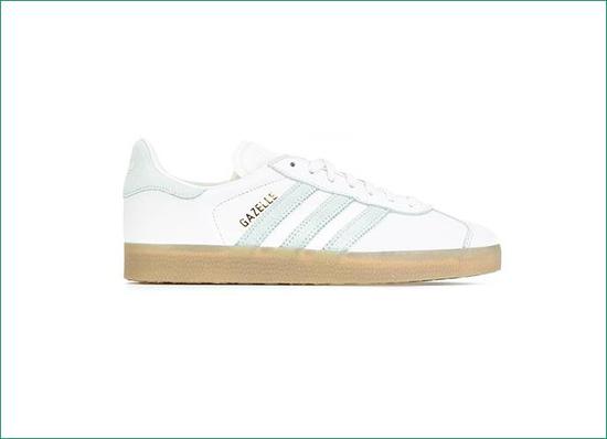 水蓝色 Gazelle 约 900 元 Farfetch 可买