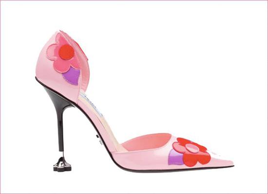 Prada 花朵装饰高跟鞋 8200 元