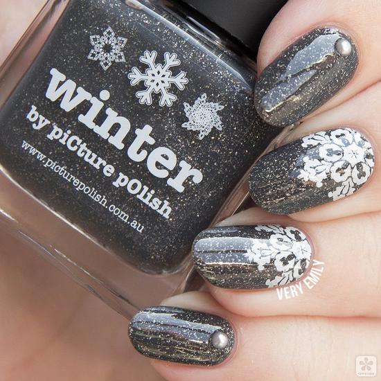 最合适春天的美甲图案