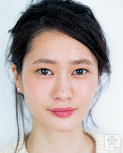 化完妆后变得非常有元气,温柔又大方噢!