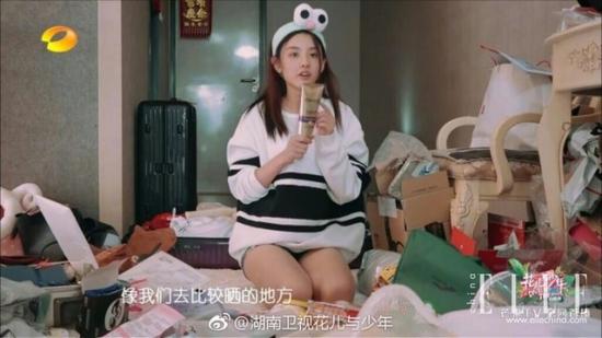 宋祖儿重视了头发的防晒