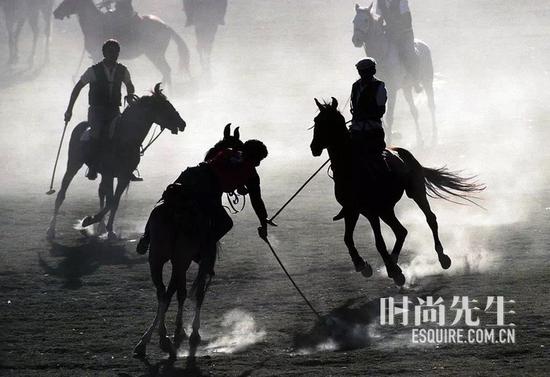 为什么你们要把POLO衫的领子立起来