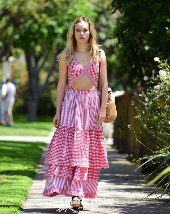 Suki Waterhouse