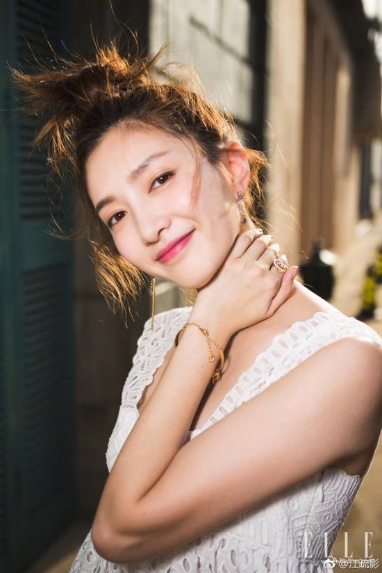 《深夜食堂》陈意涵人美眼睛大?朋克少女的个性都在新换的发色中!