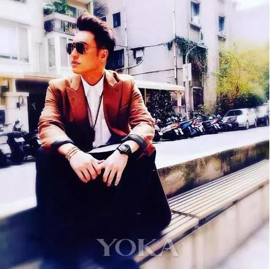 那么今天就让我们看看潘玮柏和其他的嘻哈天王们都会钟情于哪些腕表呢?