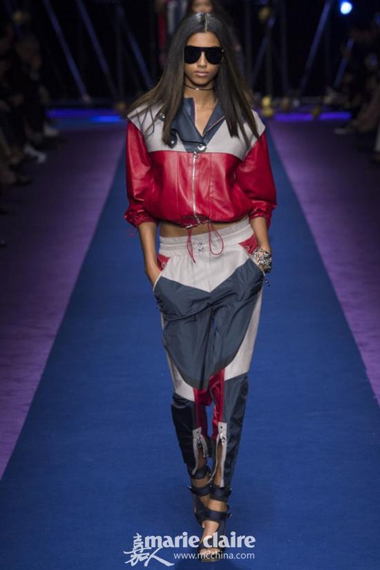 Versace 2017ϵ