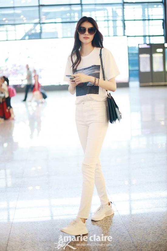 白底印花美T任你选 百搭基础款分分钟变女神【图】