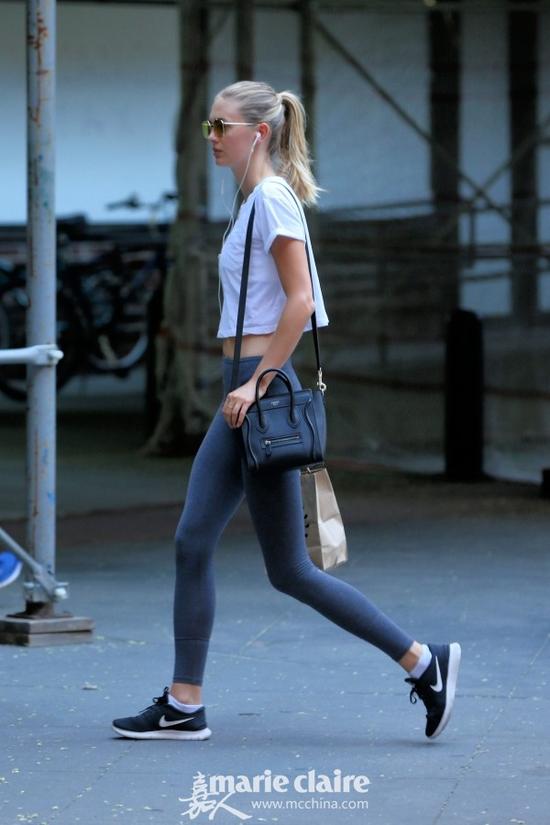 Ӣģ÷˹Megan Williamsҹݽֹͣ·ؼҡɫT