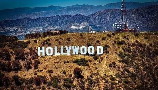 HOLLYWOOD标志牌