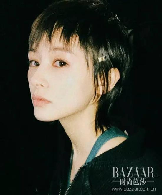 杨紫的“栅栏刘海”横空出世 你的脸看起来又小了哟