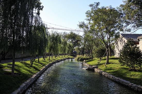 长巷头条重建了水景