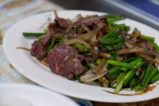 Ps：店里的快炒也不错，但是如果你想要在台南多吃几家，最好还是不要太贪心哦～