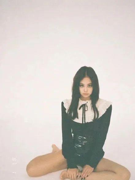 艳压Jennie的女团后浪来了 她撞衫煎妮依然赢很大插图(7) 艳压Jennie的女团后浪来了 她撞衫煎妮依然赢很大