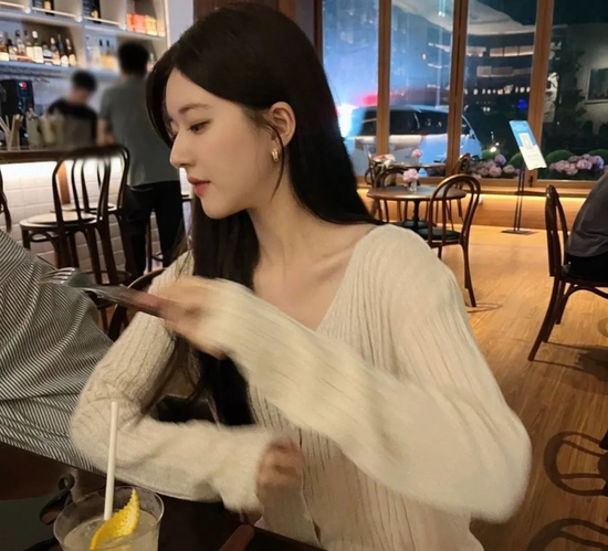 图片来源:新浪微博 / 小红书 / 豆瓣