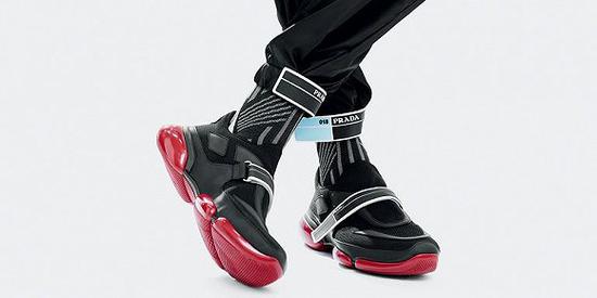 Prada推出的Cloudbust球鞋 图片来源：Prada