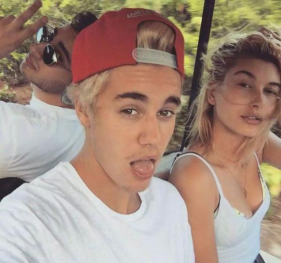 △Justin Bieber和Hailey Baldwin