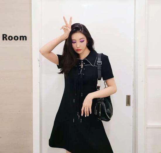 紫色系妆容难道到现在还没有过时吗? 紫色系妆容难道到现在还没有过时吗?