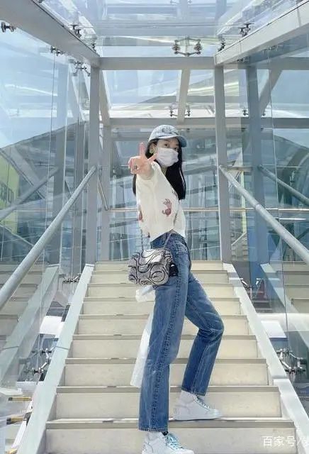 解锁入秋第一件单品,它才是高手!-幽兰花香 解锁入秋第一件单品,它才是高手!-幽兰花香