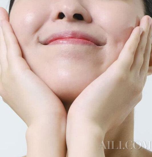 喝完秋季的第一杯奶茶 到了护肤油该登场的时候啦