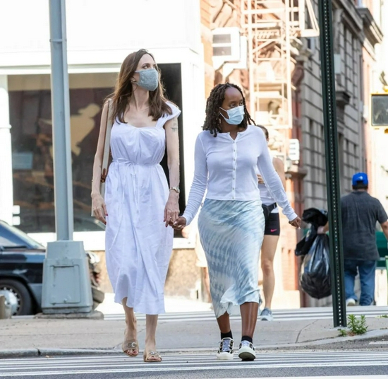 格局打开的女人,手腕上得有点儿东西-幽兰花香 格局打开的女人,手腕上得有点儿东西-幽兰花香