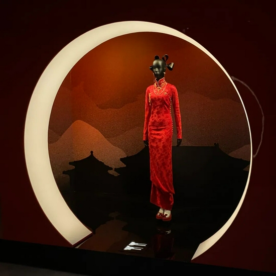 《克里斯汀·迪奥，梦之设计师》展览于2021年登陆成都