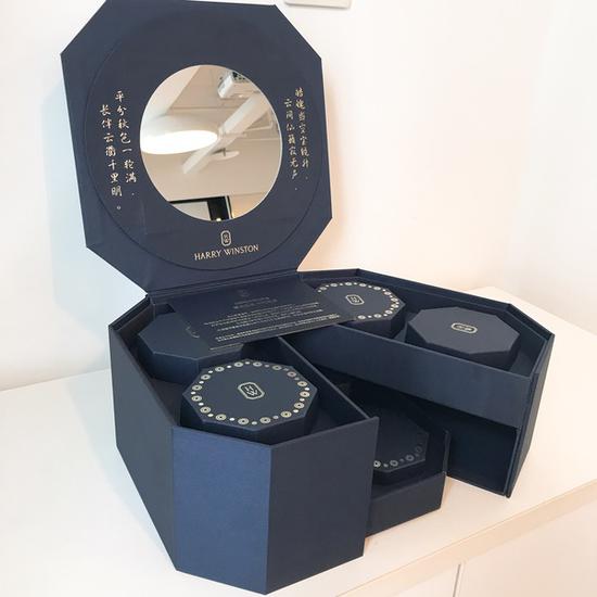 　Harry Winston月饼礼盒尽显品牌本色，可以当成珠宝盒使用