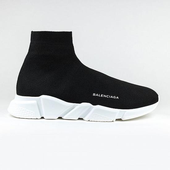 Balenciaga袜子鞋 图片来源：Balenciaga