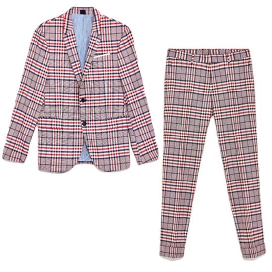 Zara 格纹西装 Form Zara约合人民币1454元