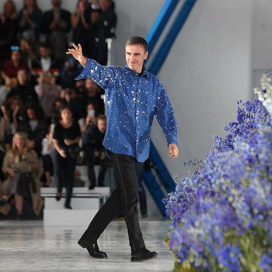 Raf Simons 来源：The cut